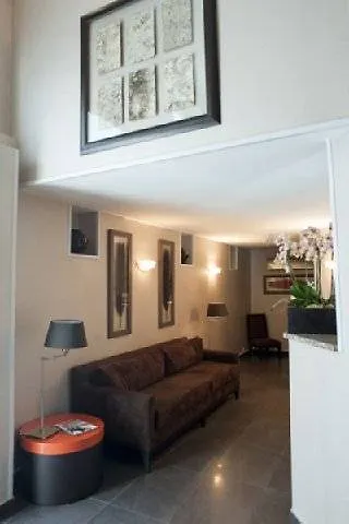 *** Hotel Arc Elysees Paris France